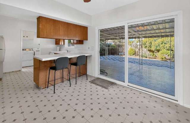 10469 Gregory Circle Gallery 2