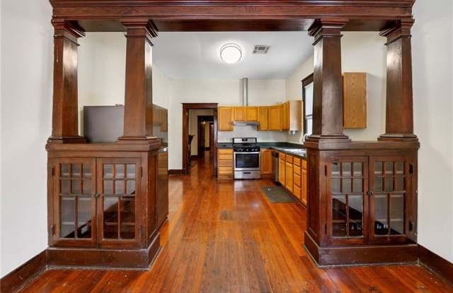 1707 Rousselin Drive Gallery 3