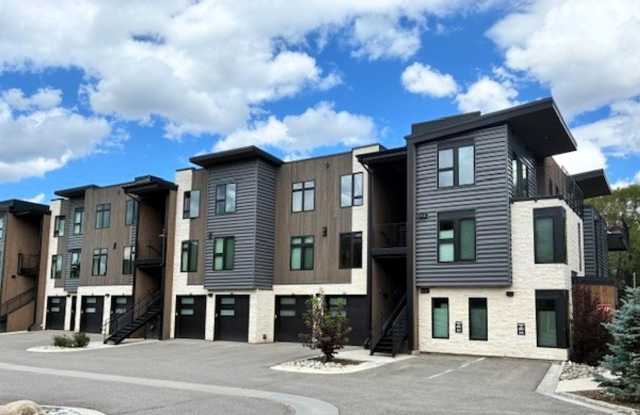 Long Term Rental- River West 914 photos photos