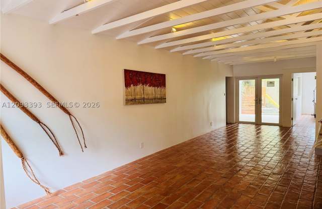 3841 Kumquat Ave Gallery 2