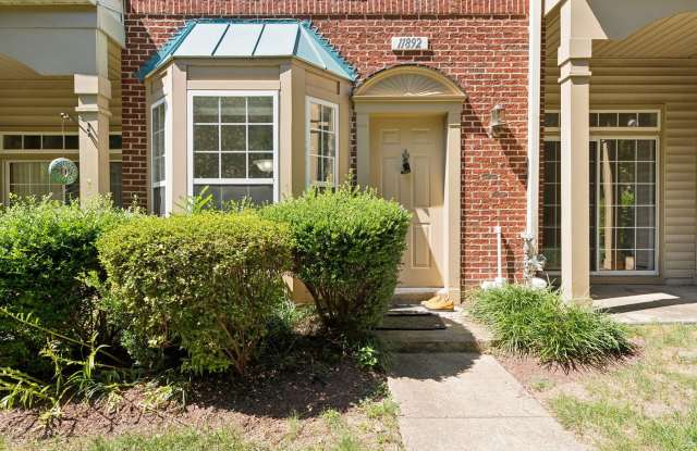 Conveniently located near Hunters Woods shops, with easy access to Reston Town Center and the Toll Road. Gallery 4