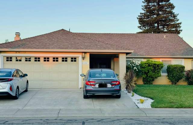 1530 Burgundy Drive photos photos