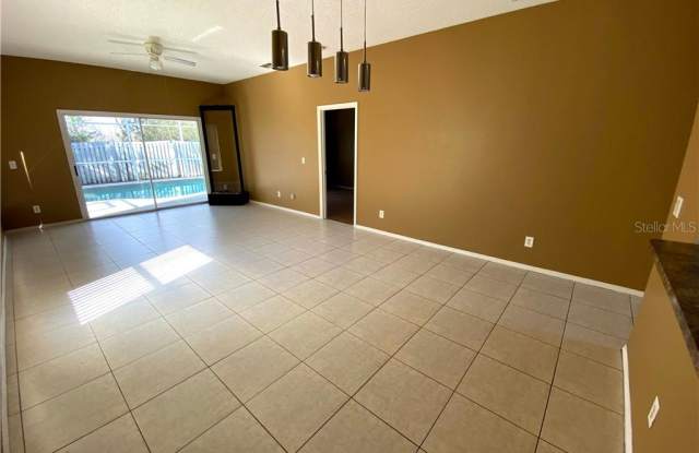 13406 MEADOWFIELD DRIVE Gallery 4