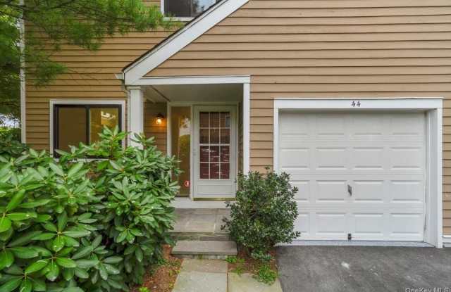 44 Brook Farm Close photos photos