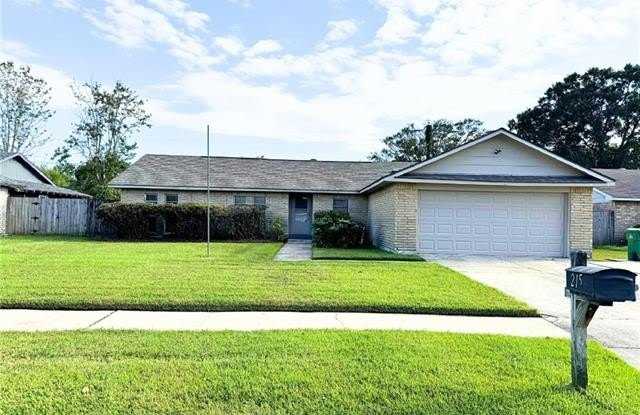 215 SCOTT Drive - 215 Scott Drive, Slidell, LA 70458