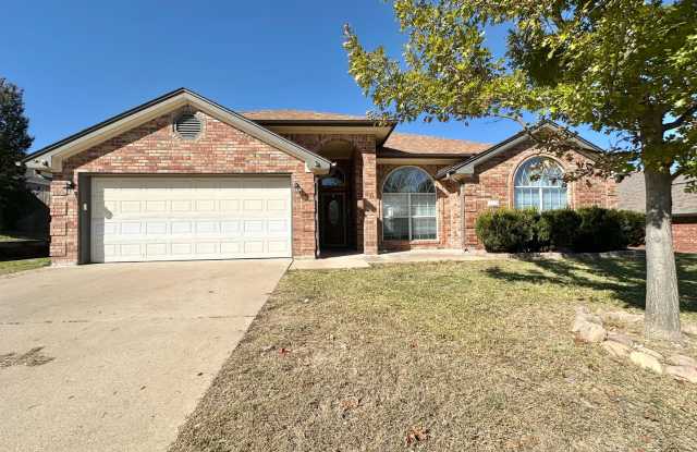 Price Drop! Viewable Now! Small Pets Accepted! photos photos