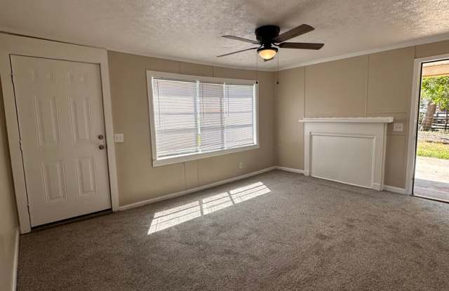 2 Bed 1 Bath House Gallery 3