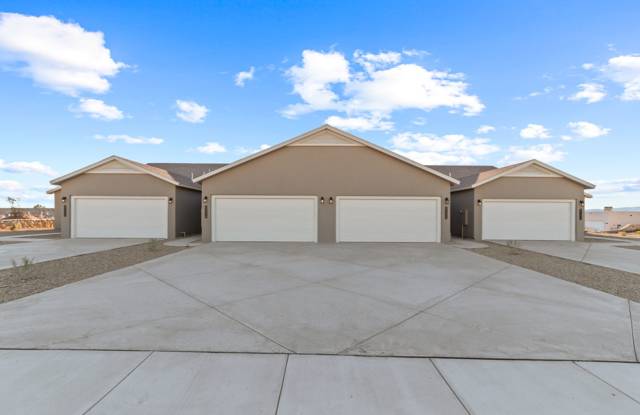 $400 off your first months rent*** Newer 4 bedroom Townhome Available now! photos photos