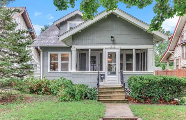 1212 Marshall Avenue Gallery 2