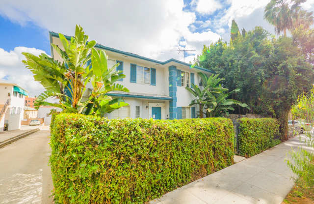 1812-1816 Grace Ave. photos photos
