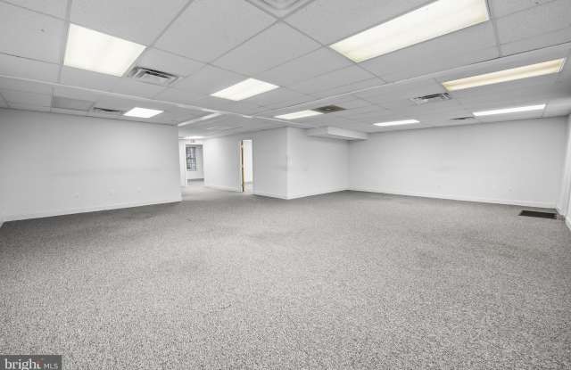 314 CHRIS GAUPP Drive unit: 202 photos photos 314 CHRIS GAUPP Drive unit: 202 photos photos