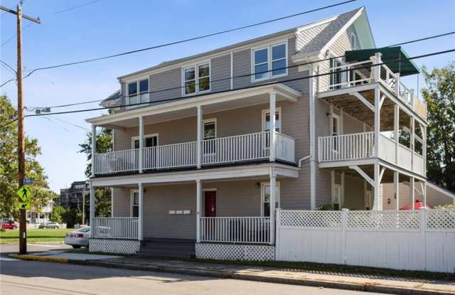 93 Wellington Avenue - 93 Wellington Avenue, Newport, RI 02840