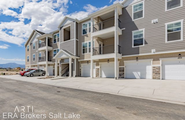 1834 W Newcastle Ln E303 - 1834 W Newcastle Ln, Saratoga Springs, UT 84045