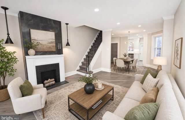5836 PEMBERTON Street Gallery 2