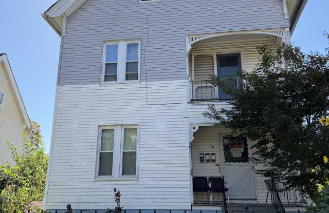 39 Annawan Street - 39 Annawan Street, Hartford, CT 06114
