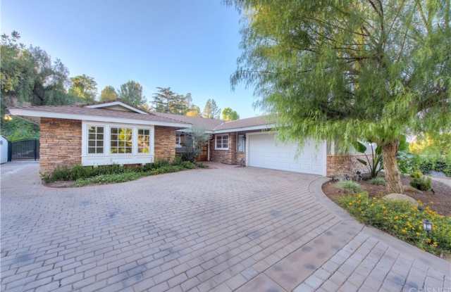 4817 Don Juan Place Gallery 4