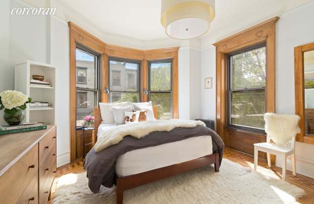 298 Garfield Place Gallery 4