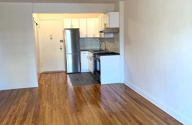 64 Greenwich Ave # 7 photos photos