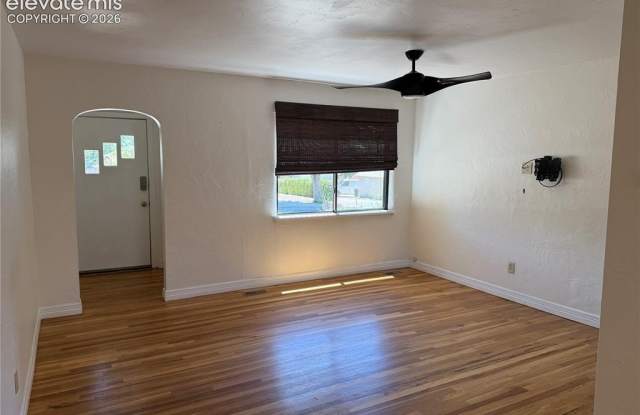 1220 E San Rafael Street Gallery 4