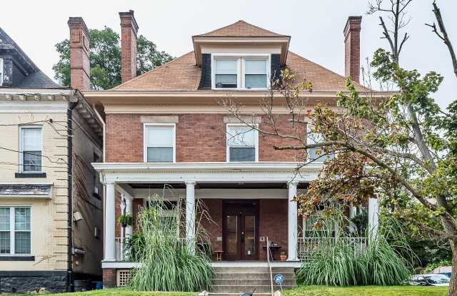 200 Stratford Avenue photos photos