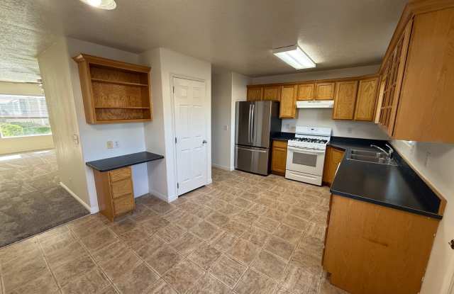 Stunning Townhome! Gallery 4