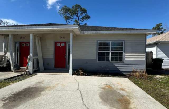 1405 E 14th Street - 1405 East 14th Street, Lynn Haven, FL 32444