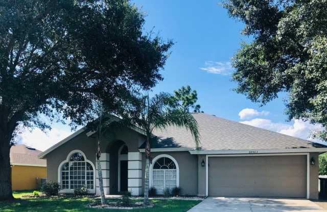 Wonderful 3/2 home in ORLANDO - GOLF COURSE COMMUNITY - WEDGEFIELD photos photos