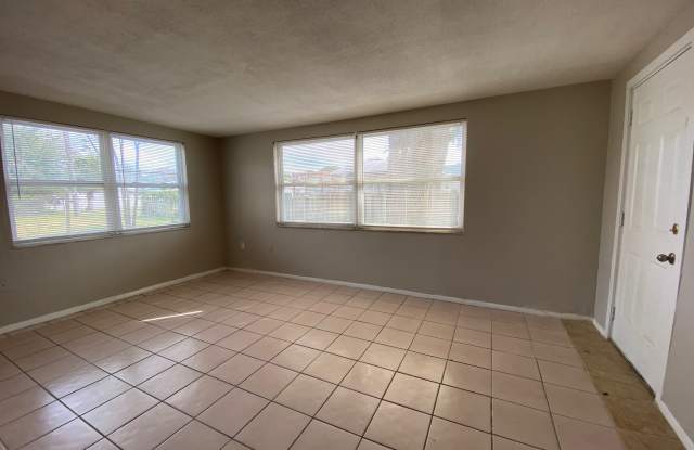 7526 Coventry Drive Gallery 4