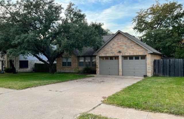 Beautiful home for lease in desirable Milwood Subdivision! photos photos