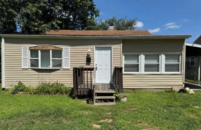 Eagledale Square 3 Bedrooms 1 Baths photos photos