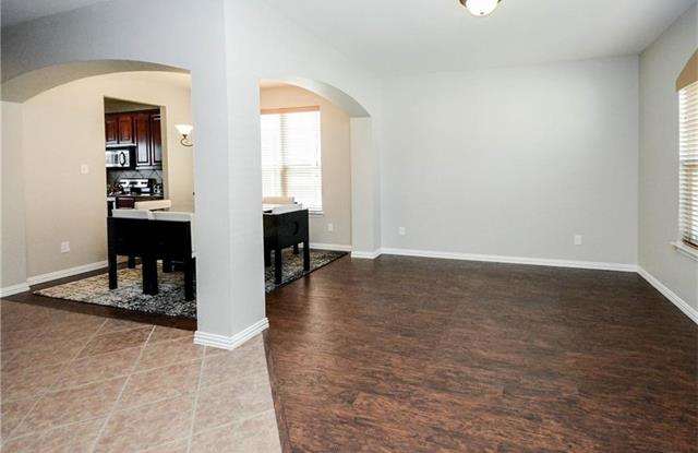 10105 Sanden Drive Gallery 3