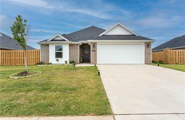 440 Peach  AVE photos photos