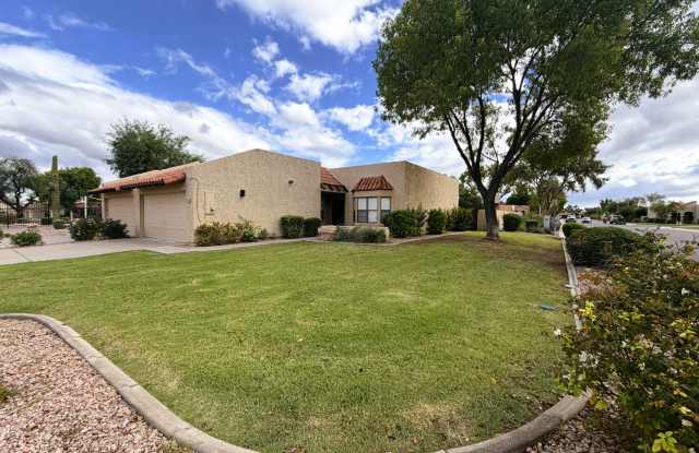 Beautifully Updated 2-Bedroom, 2-Bathroom Home with 2-Car Garage! Gallery 1