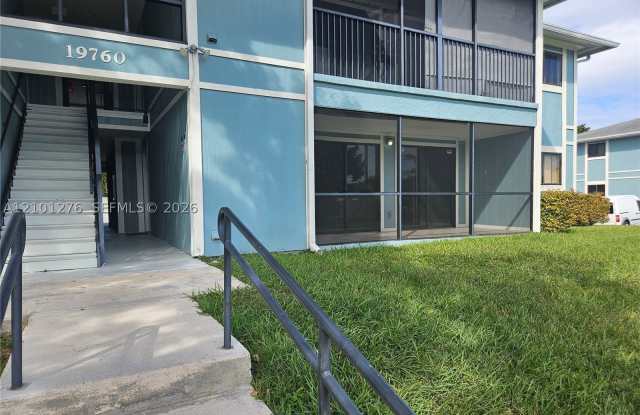 19760 SW 103rd Ct Gallery 2