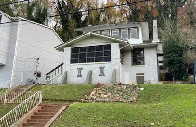 NOW AVAILABLE! MOVE IN SPECIAL OFFERED! - 1629 16th Avenue South, Birmingham, AL 35205