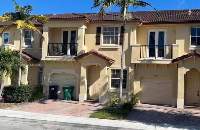 12981 SW 135th St photos photos