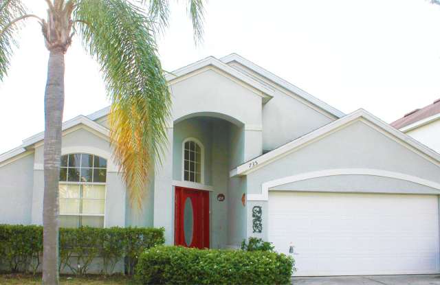 735 RIGGS CIR - 735 Riggs Circle, Four Corners, FL 33897