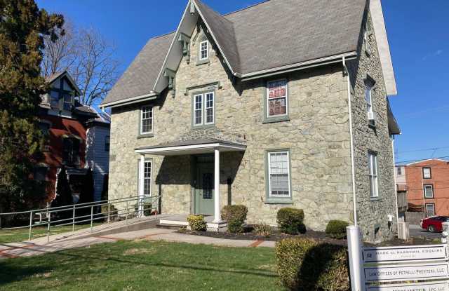 203 W CHESTNUT Street photos photos