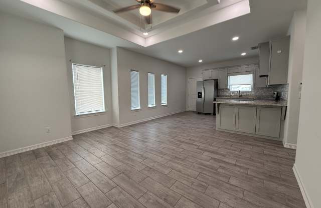 5908 Puffin Avenue - 1 photos photos