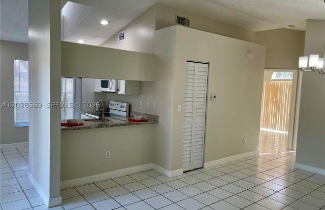 11050 SW 152nd Ct Gallery 2