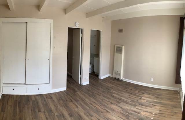 1015 N Azusa Avenue Gallery 4