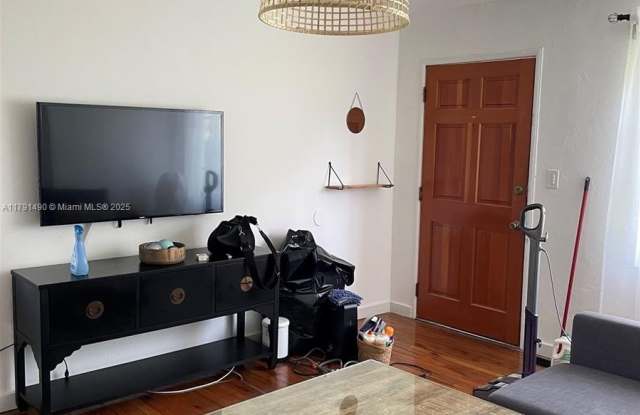 5800 SW 61st St - 5800 Southwest 61st Street, Miami-Dade County, FL 33143 5800 SW 61st St - 5800 Southwest 61st Street, Miami-Dade County, FL 33143