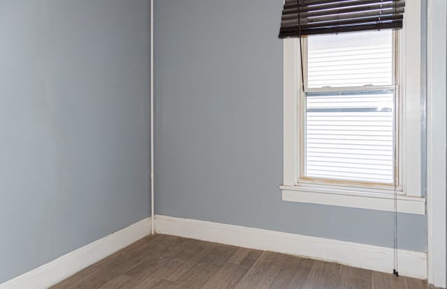 40 2nd Ave - 40 2nd Ave, Troy, NY 12180