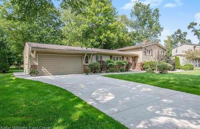 7374 WOODRIDGE Road Gallery 2