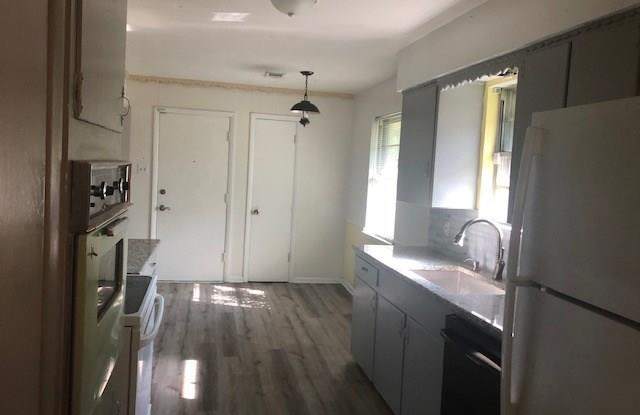 1702 Meadow Valley Lane Gallery 4