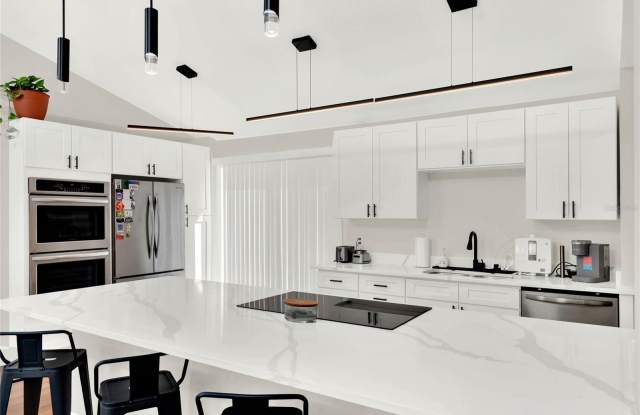 1790 SUN RIDGE Drive Gallery 4