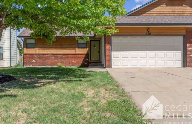 3 bedroom Townhome in Andover - 560 West 3rd Street, Andover, KS 67002