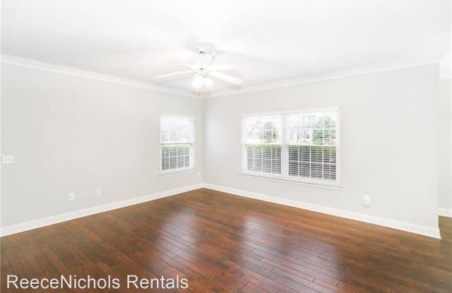 11629 Tomahawk Creek Parkway Unit A Gallery 3
