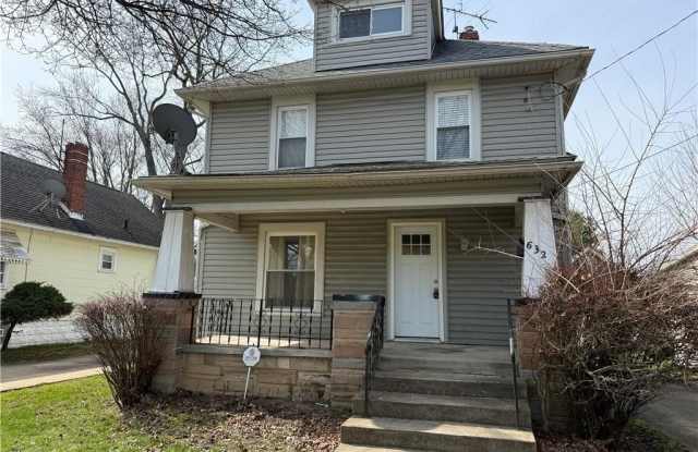 632 Roscoe Avenue Gallery 1
