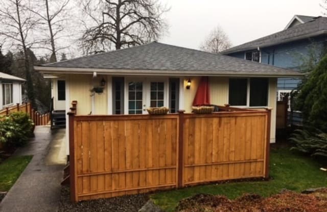 1834 27th Ave photos photos